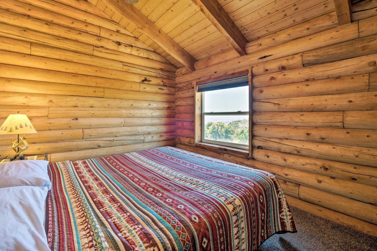 Cabin With Fire Pit, Views And Bbq 18 Mi To Moab! Eksteriør bilde